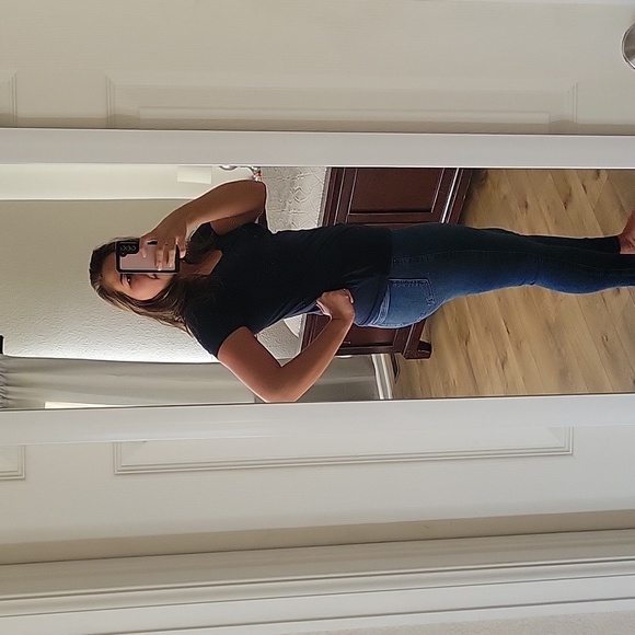 Calia Short Sleeve tee - Picture 7 of 8